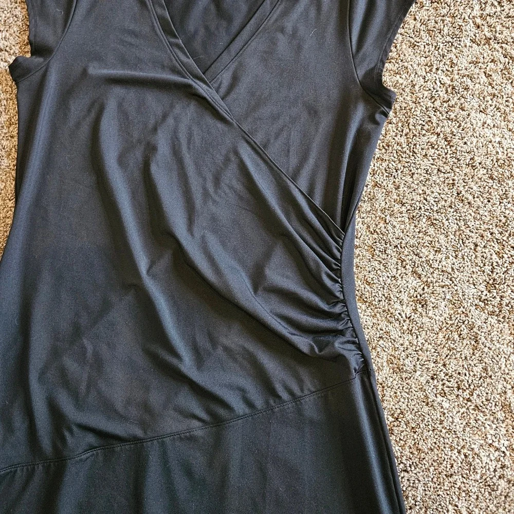 Athleta Nectar Dress Short Sleeve Faux Wrap Size XL Black Stretch Athletic Sport - Picture 5 of 9